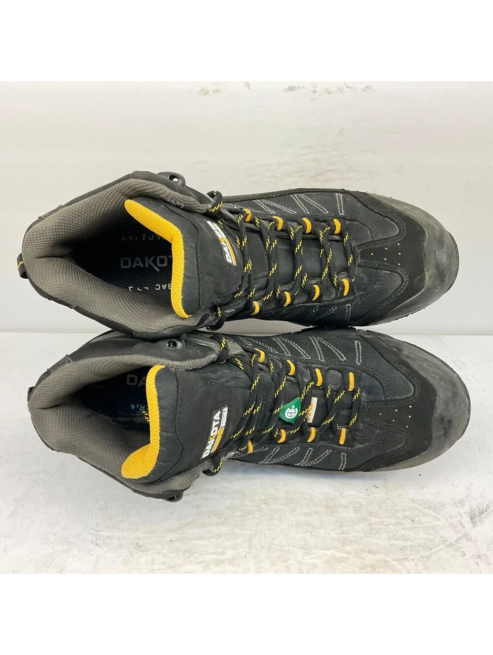 DAKOTA Men's Mid-Cut Quad Comfort Steel Toe CP Work Safety Boot Black Size 10W/L